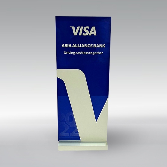 Международная платежная система VISA  вручила «ASIA ALLIANCE BANK» награду за многолетнее сотрудничество.