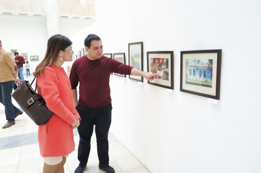 JSCB “ASIA ALLIANCE BANK” team visited the exhibition of Yevgeniy Panov